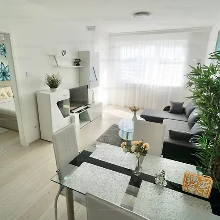 Gate Danube Apartment
